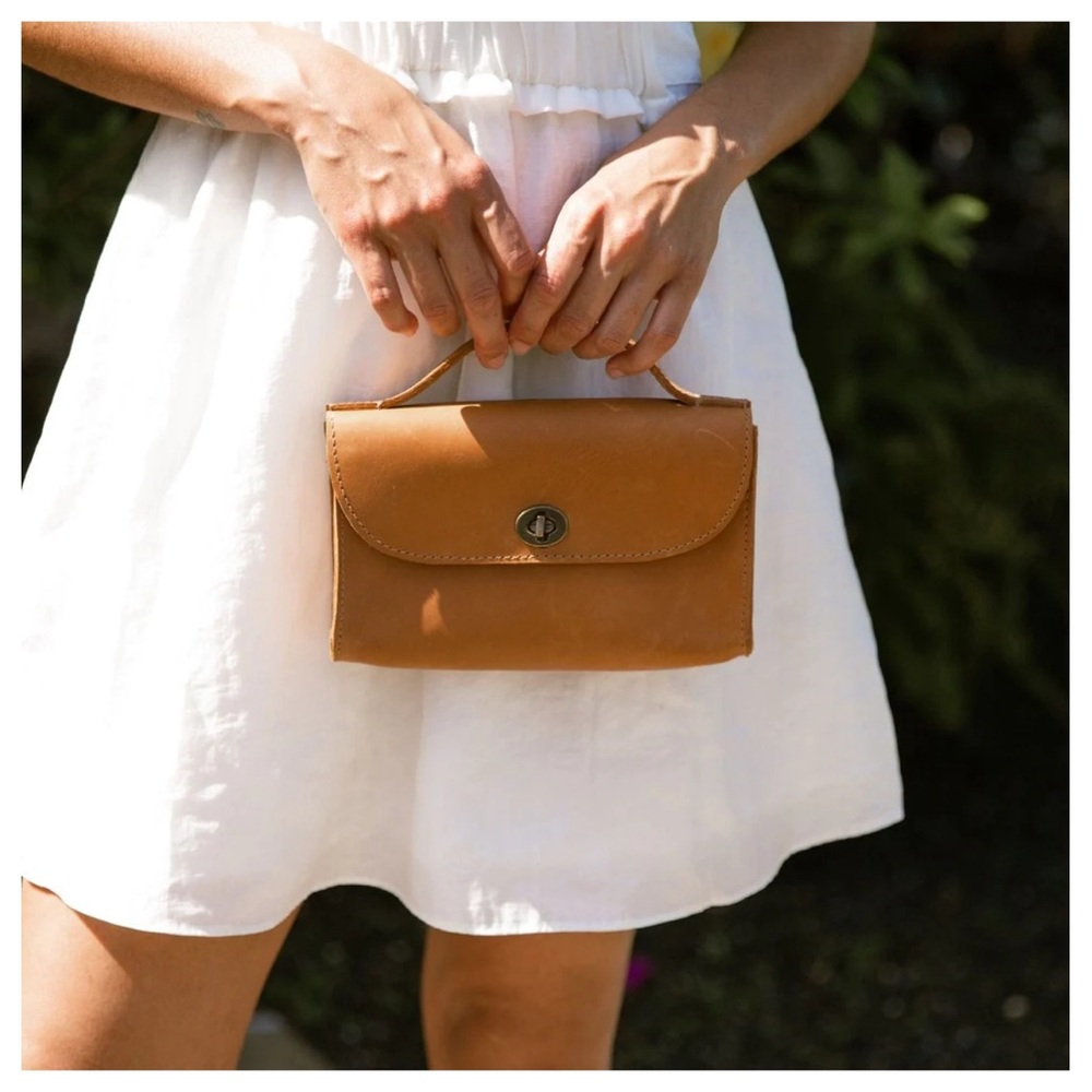 Parker Clay Hanna Clutch - gorgeous little satchel